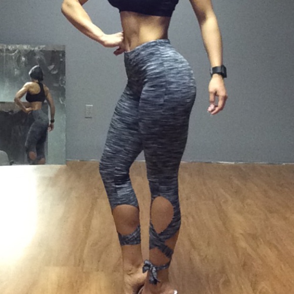 Lace up yoga leggings